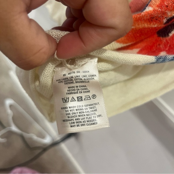 Moth Anthropologie Floral Poncho Linen Blend Top Size Medium - Picture 5 of 5